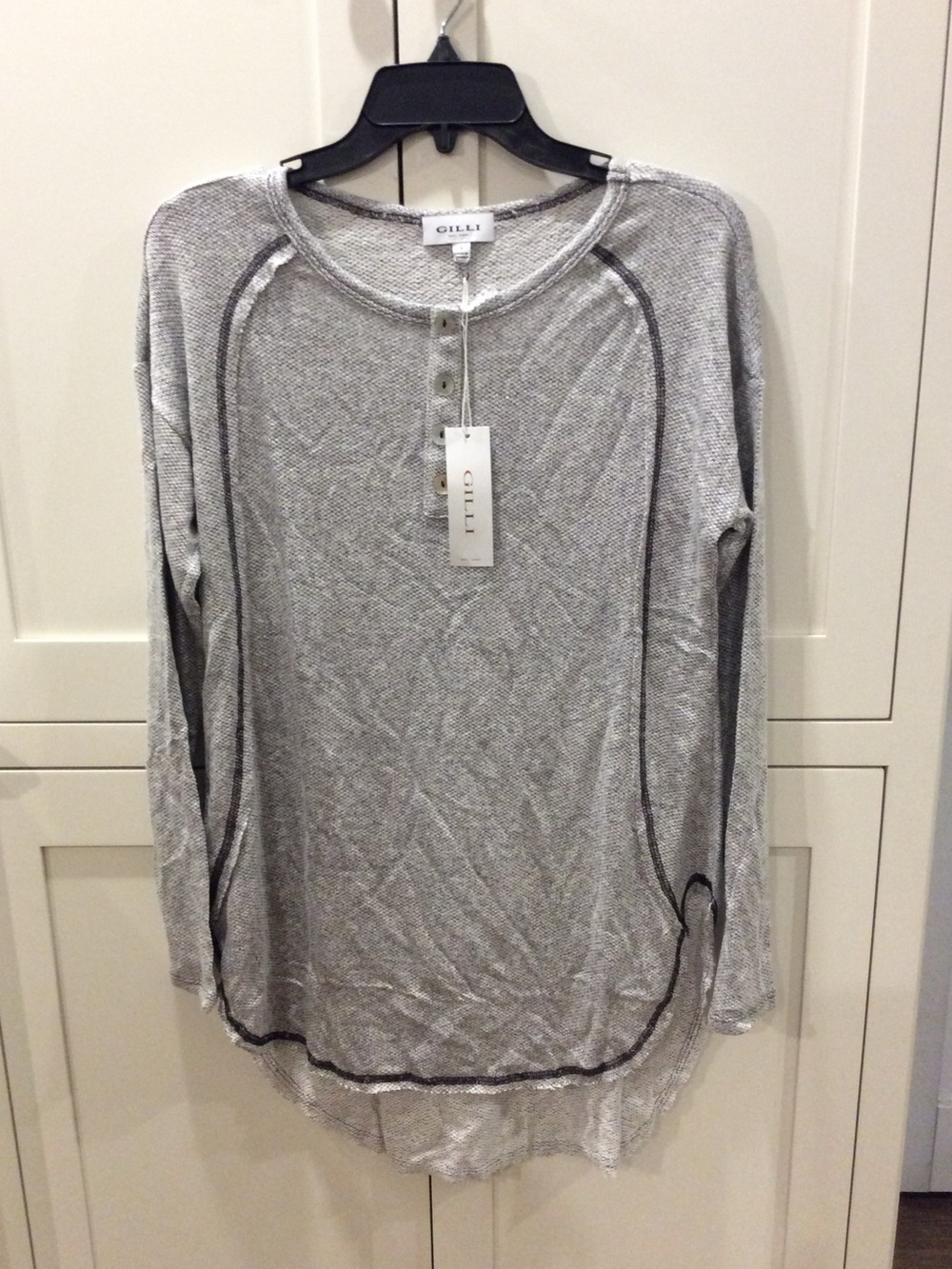 Gilli Gray Long Sleeve Henley with Contrast Stitching